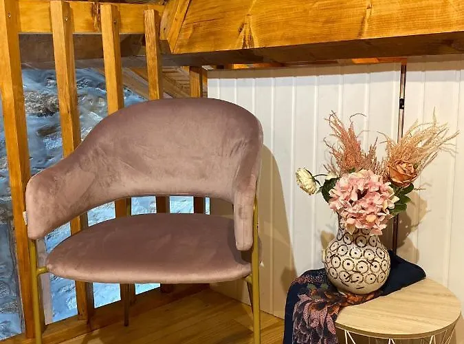 펜션 Emily's House 카스트로다이레