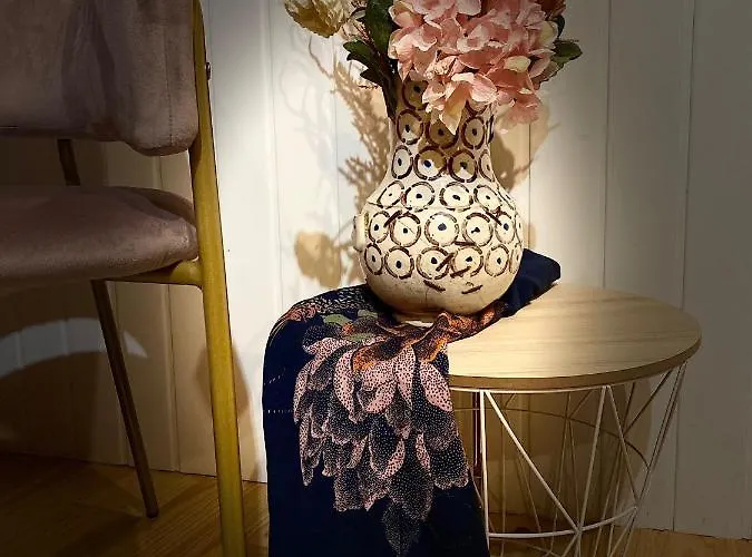 Emily's House * 카스트로다이레